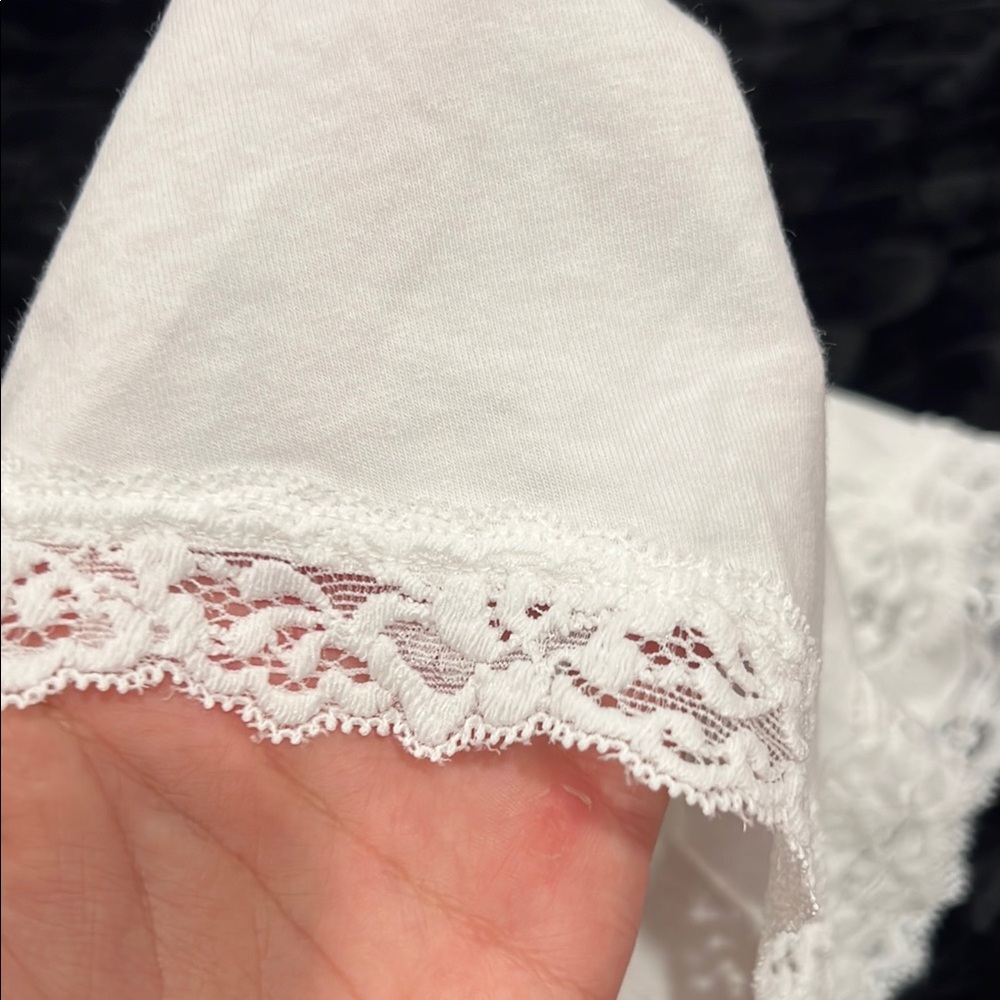 Brandy Melville White Lace Trim Panties - Picture 3 of 3